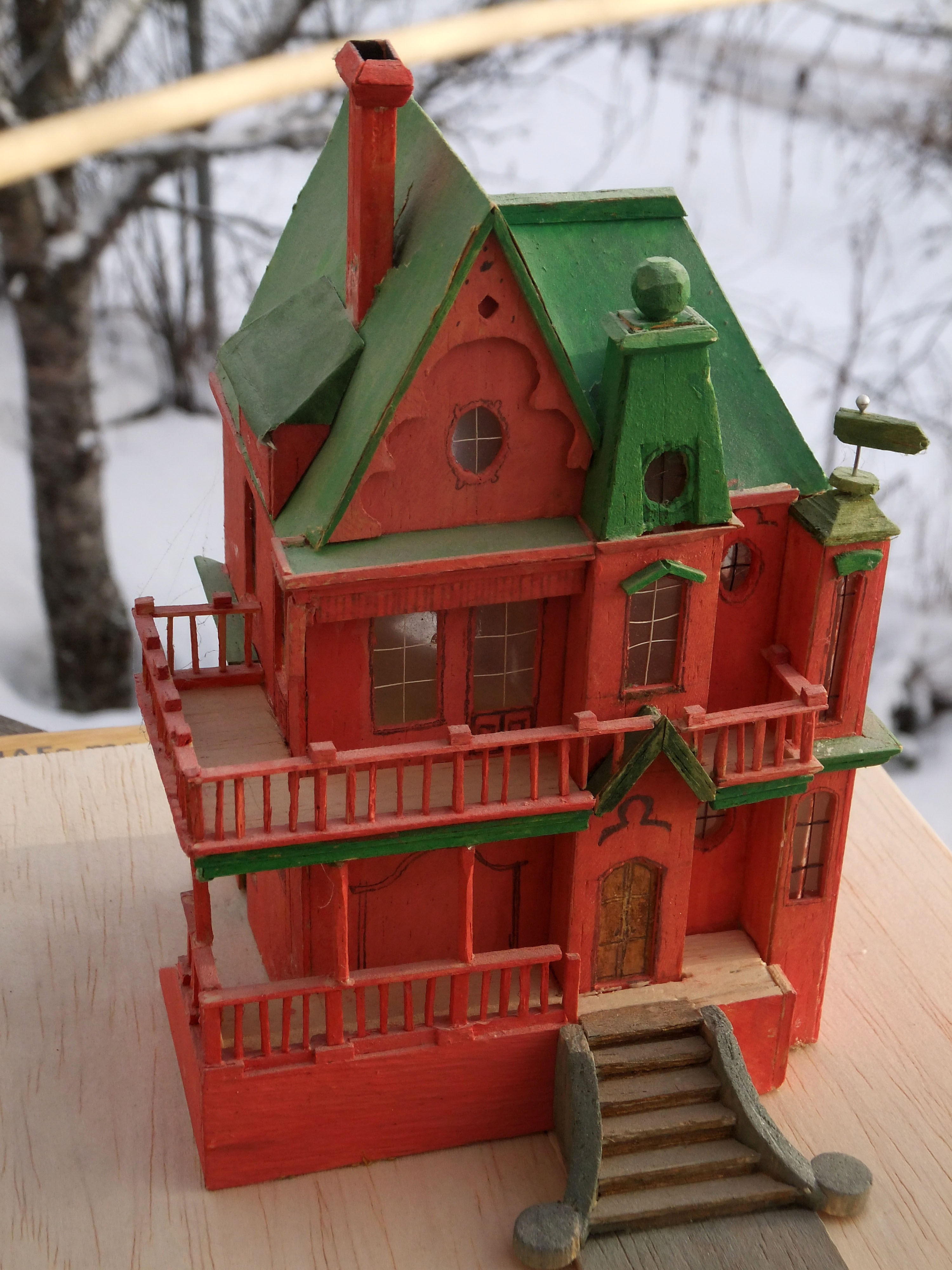 At about 16 I made this model of the house of Disneys Lady & the Tramp in balsawood. Remember? My foster-mother imagined that I would become an archiotect. 